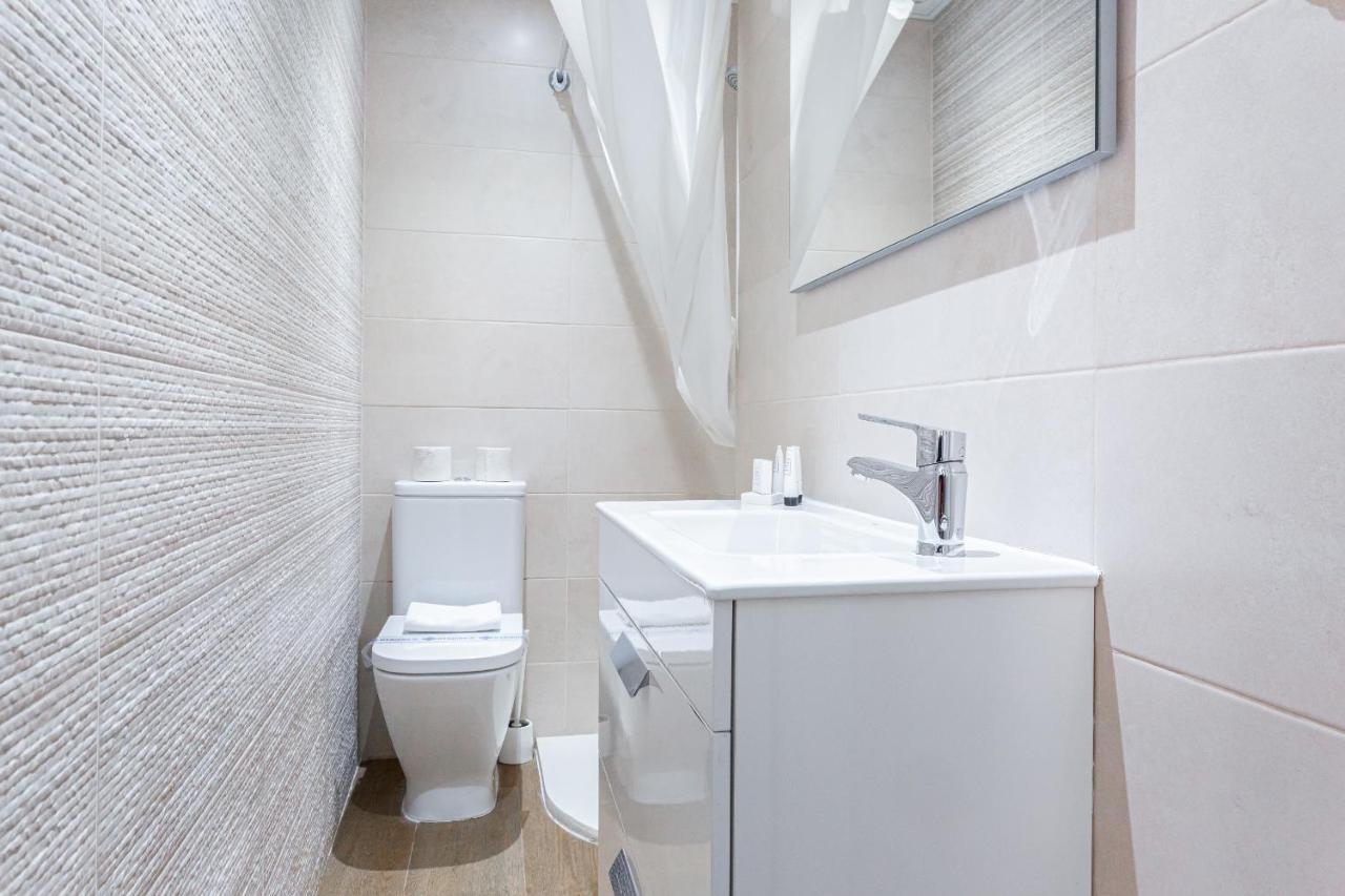 Aparteasy - Goya Ground Floor Studio Madrid Bagian luar foto